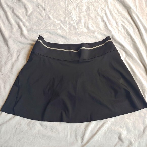 Athleta Dresses & Skirts - Athleta Sonic Skort Tennis M Black